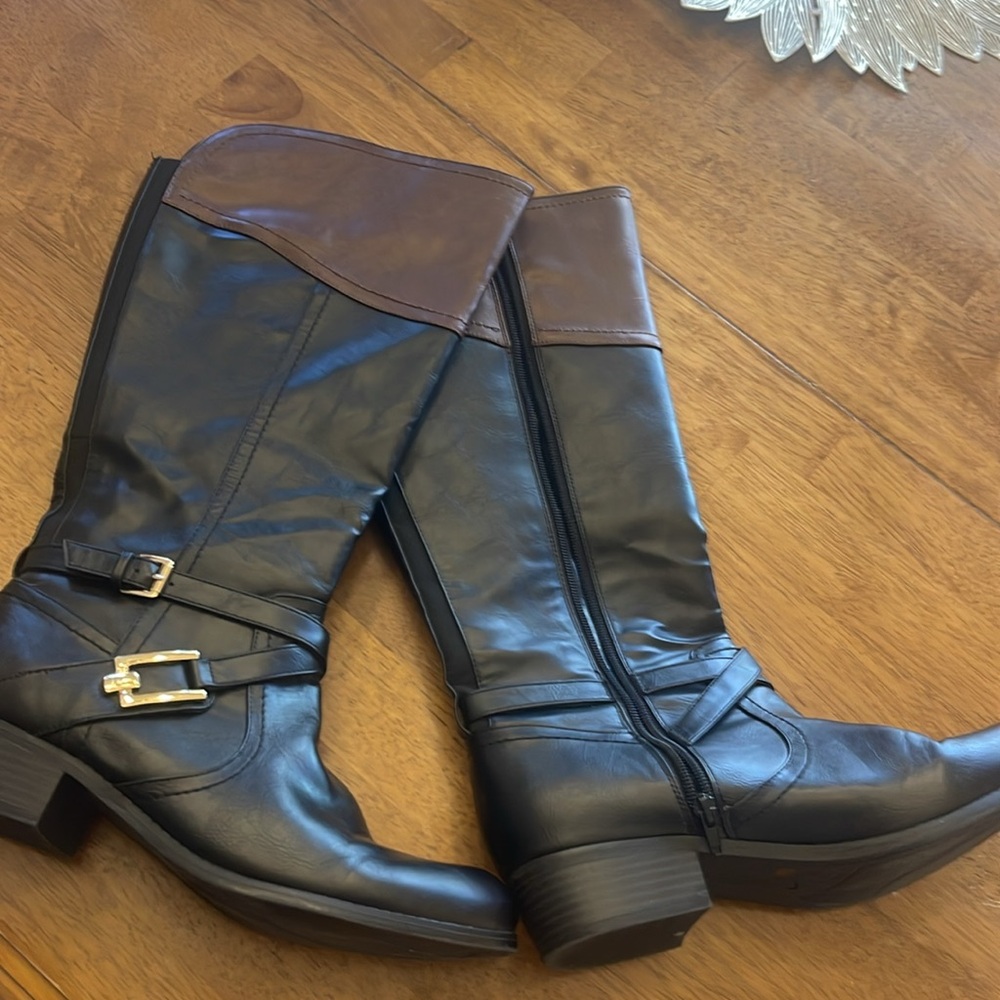 Women’s Liz Claiborne knee high boots black/brown Sz 11.